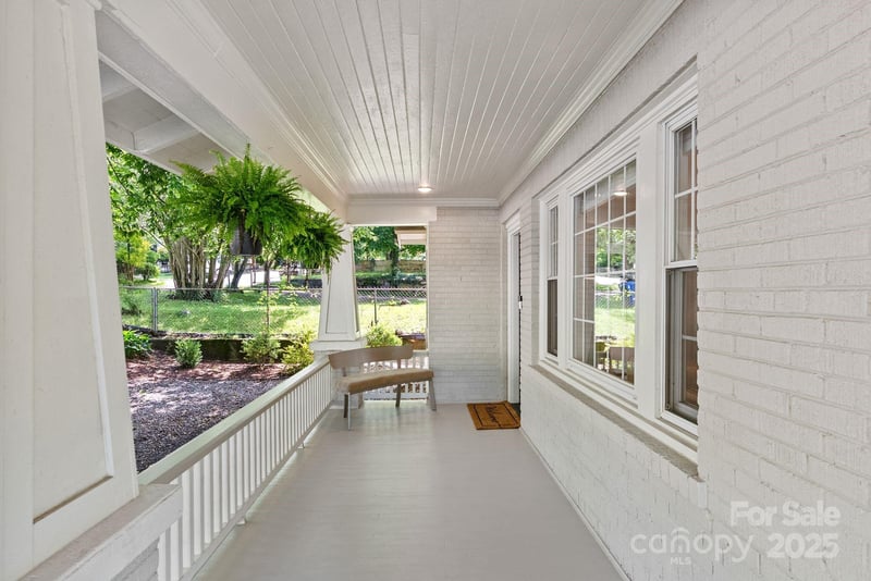 140 Pennsylvania Ave, Asheville, NC 28806