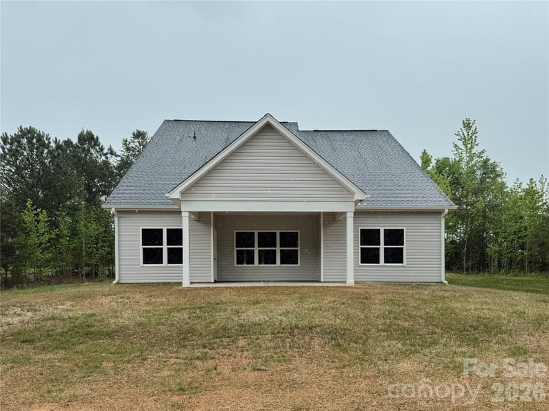 3065 Meadowcrest Dr, Clover, SC 29710