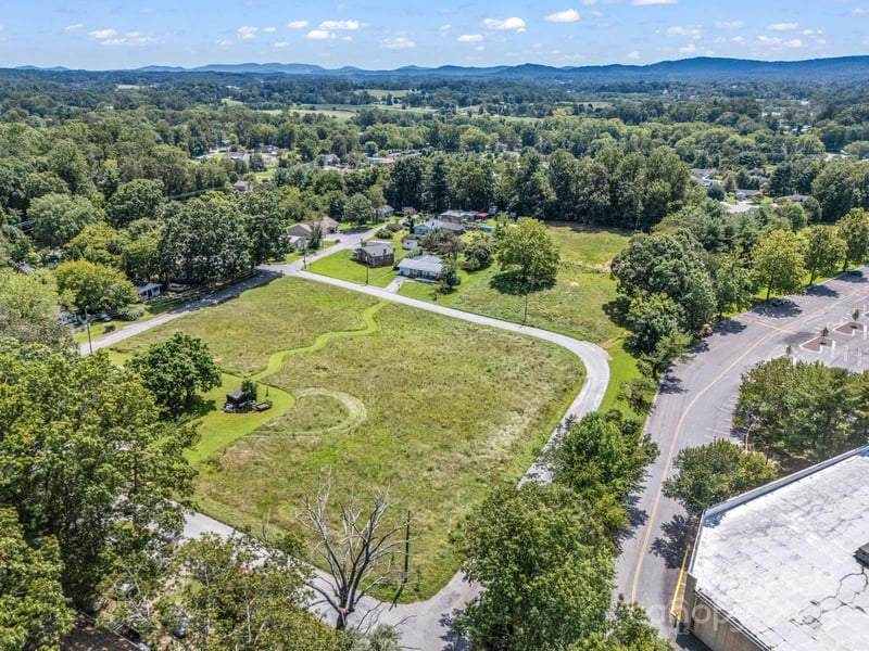 410 Freeman St, Hendersonville, NC 28792