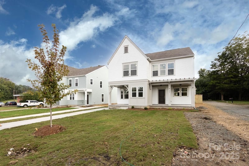 231 Hoskins Avenue Dr, Charlotte, NC 28208