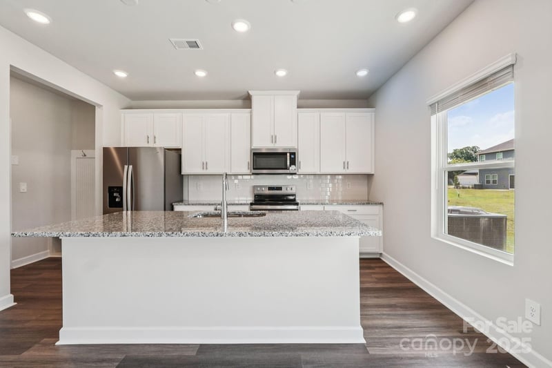 1480 Carthage Dr, Salisbury, NC 28144