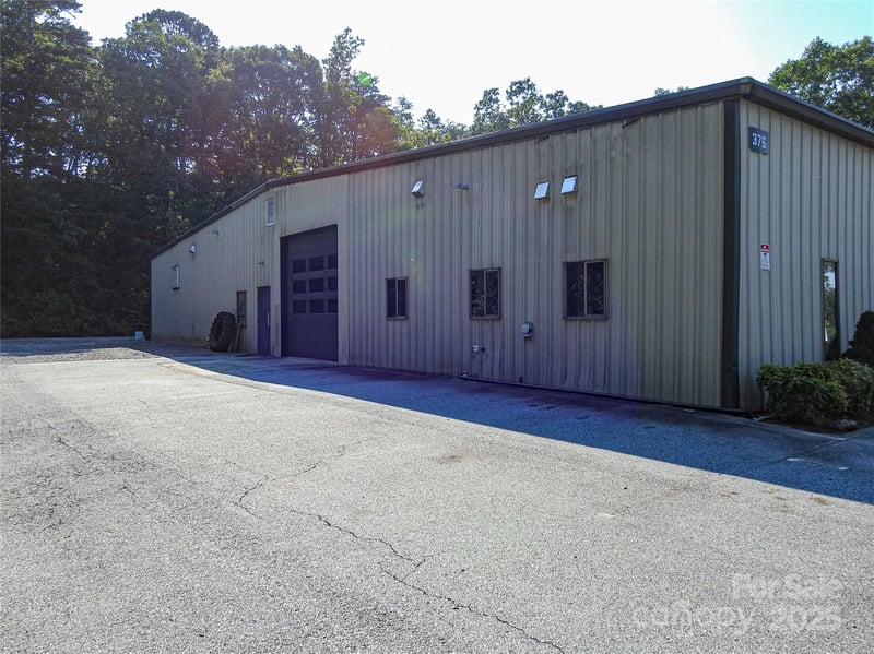 375 Rockwood Rd, Arden, NC 28704