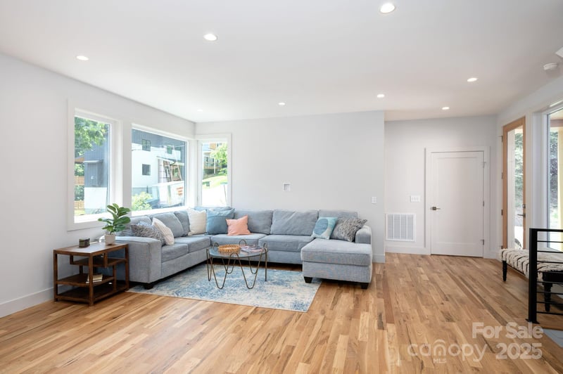 5 Orrinel Way, Asheville, NC 28806