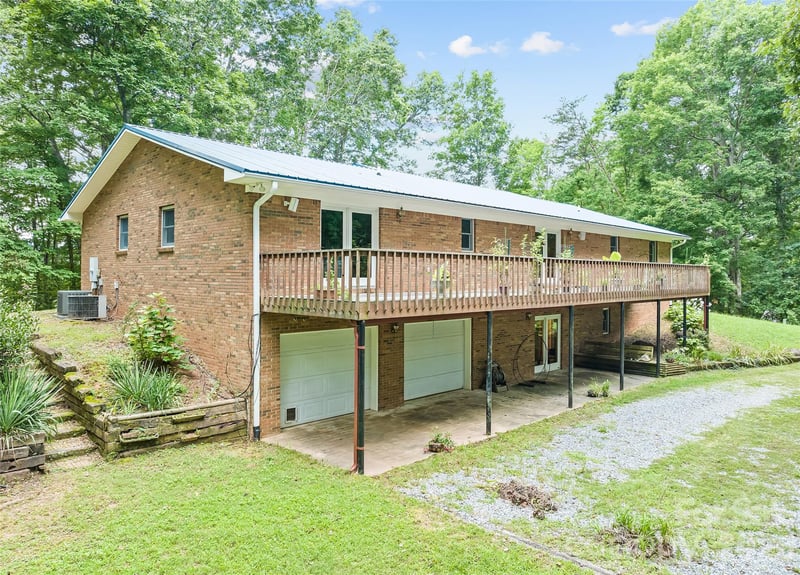 400 Sunset Hts, Canton, NC 28716