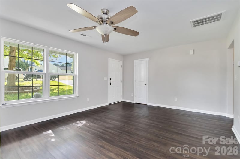 2557 Mulberry Pond Dr, Charlotte, NC 28208