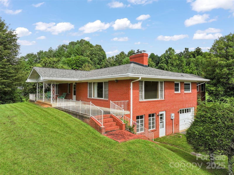5 Noland Downs Rd, Waynesville, NC 28785