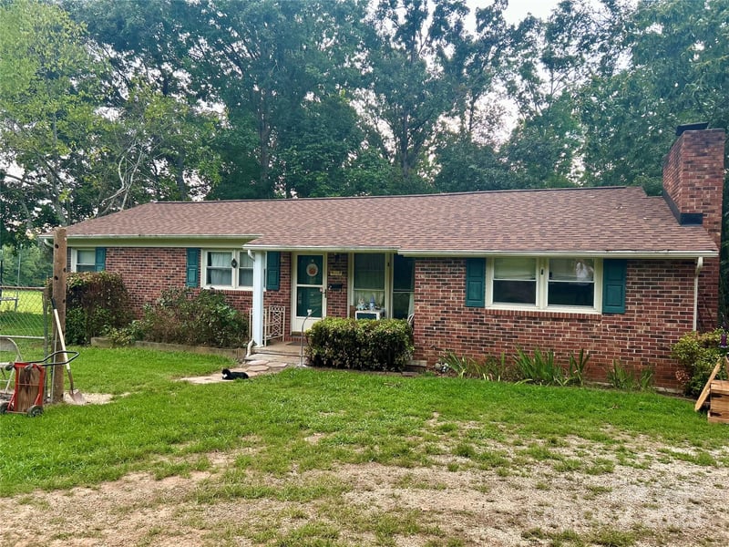 2740 Irene Bridge Hw, Hickory Grove, SC 29717