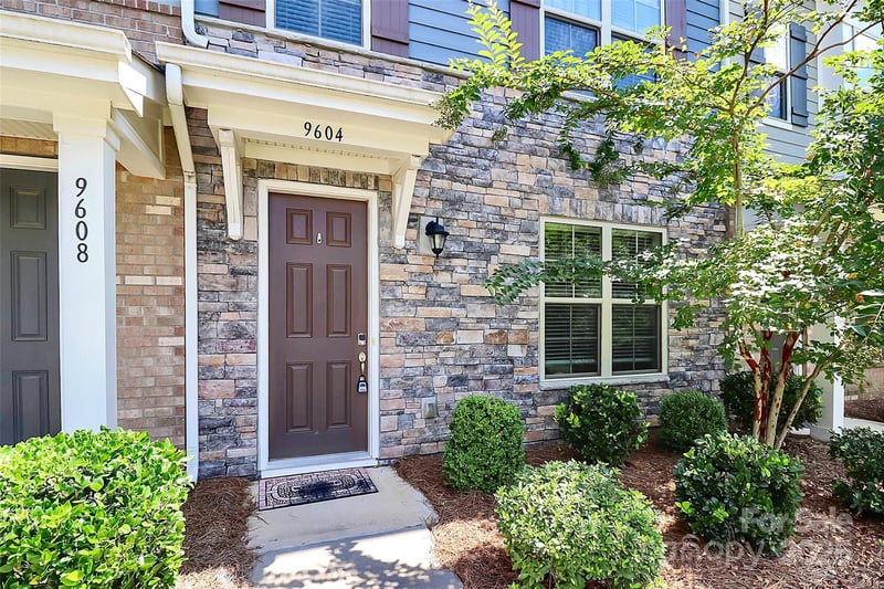 9604 Ainslie Downs St, Charlotte, NC 28273