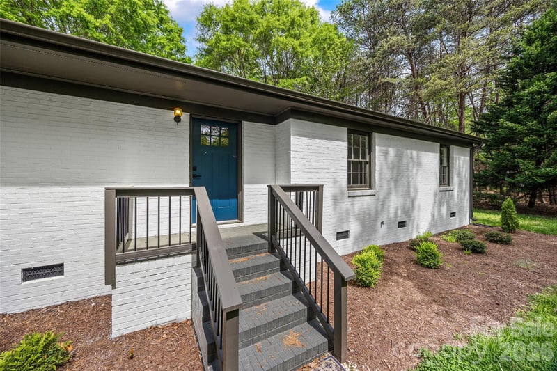 17700 Mckee Rd, Charlotte, NC 28278