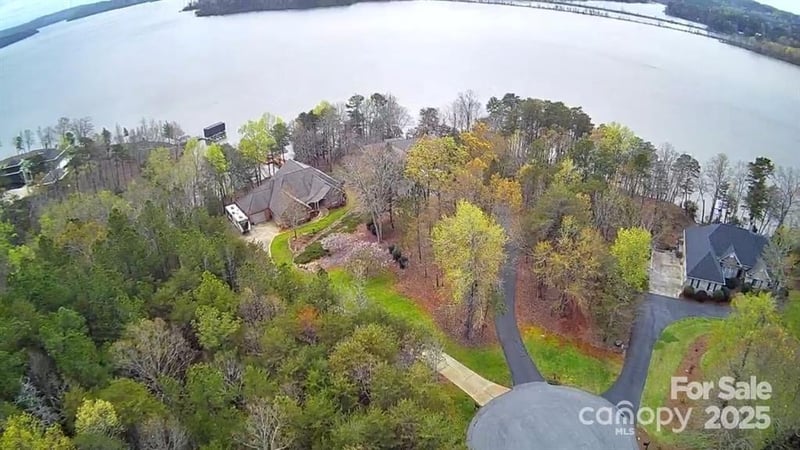 113 Water View Ct #95, Badin Lake, NC 28127