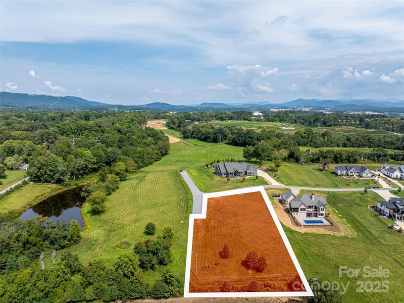 301 Majestic Ridge Rd #57, Mills River, NC 28759