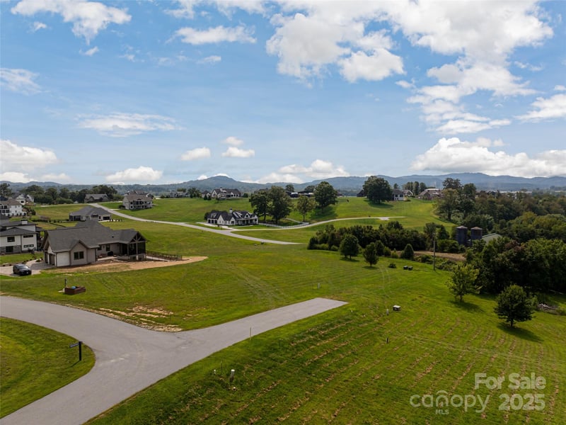 301 Majestic Ridge Rd #57, Mills River, NC 28759