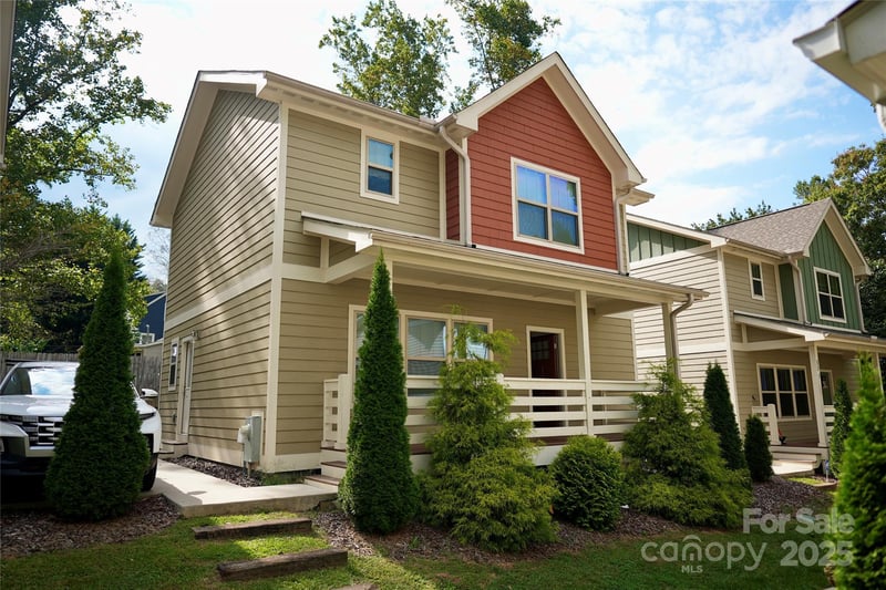 129 Aurora Dr #10, Asheville, NC 28805