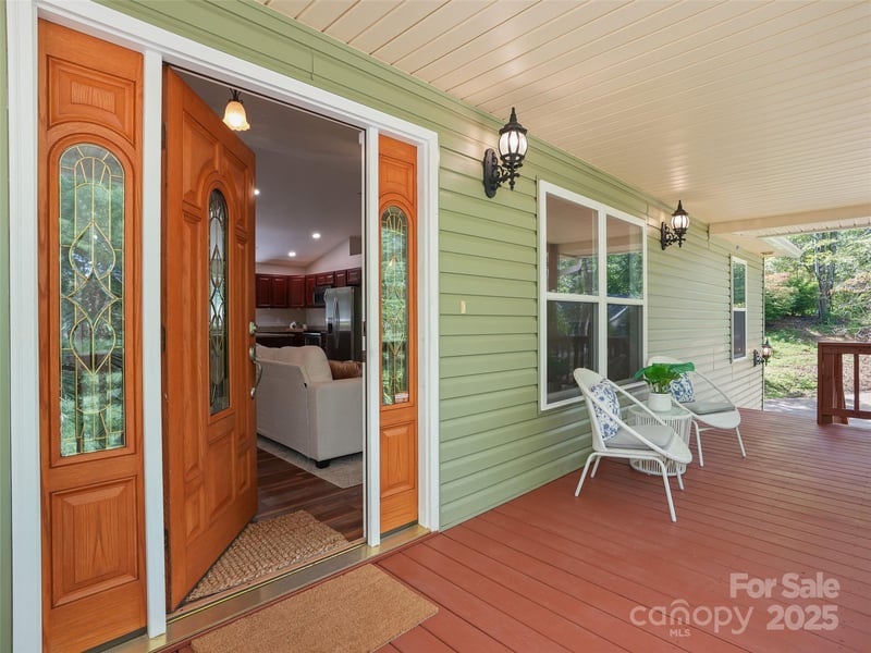 11 Tahchee Trl, Fletcher, NC 28732