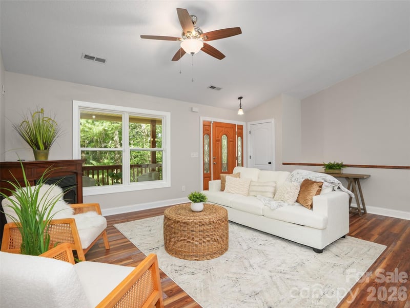 11 Tahchee Trl, Fletcher, NC 28732