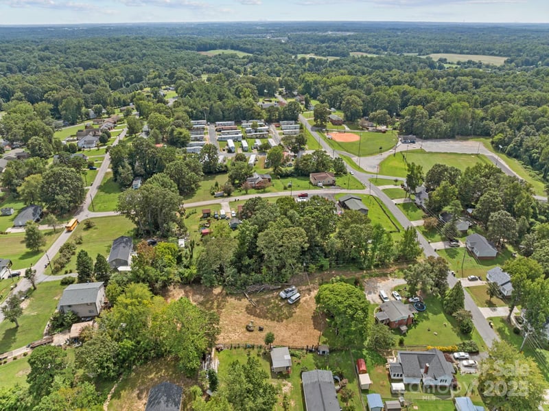 621 Pleasant Ave, Kannapolis, NC 28081