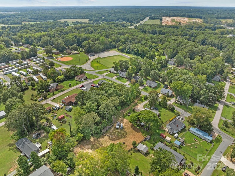 621 Pleasant Ave, Kannapolis, NC 28081