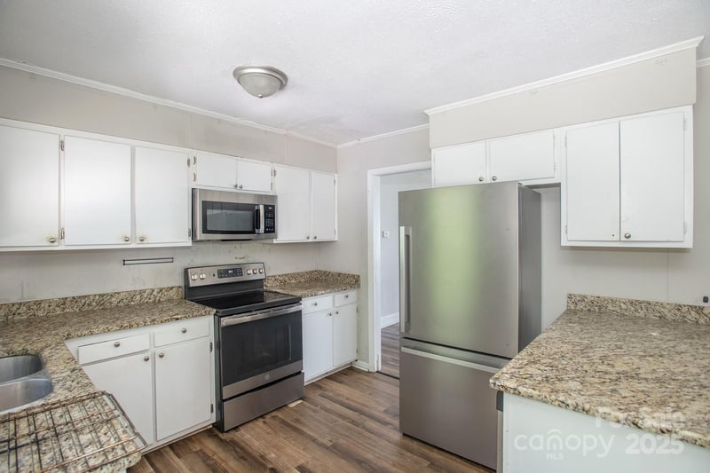 129 Woodland Dr, Havelock, NC 28532