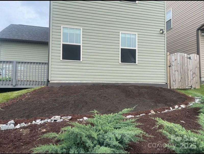 771 Cardwell Ln, Fletcher, NC 28732