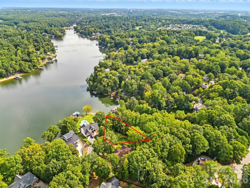 29010 Silver Fox Dr, Tega Cay, SC 29708