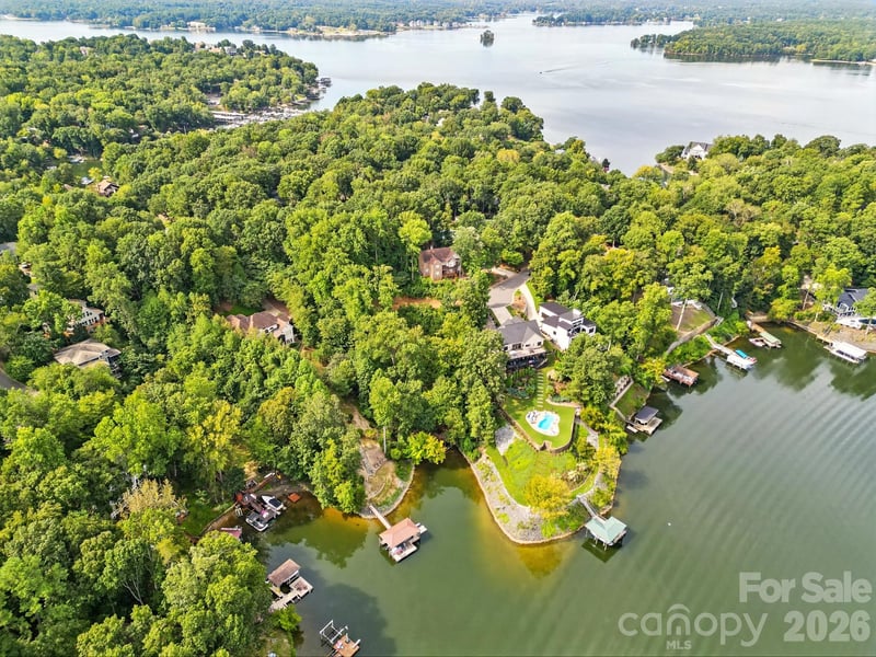 29010 Silver Fox Dr, Tega Cay, SC 29708