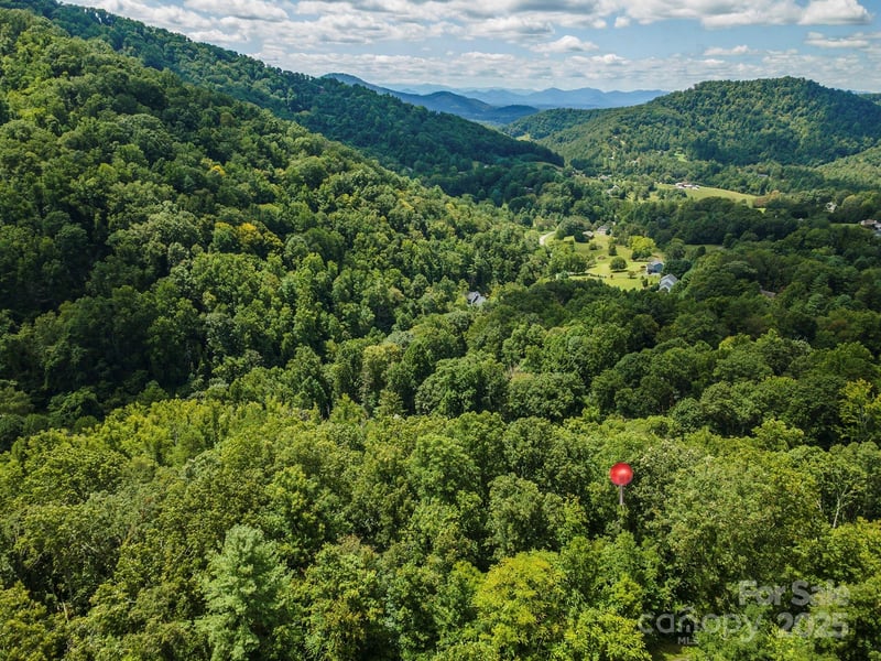 72 Applewood Ln #93, Weaverville, NC 28787