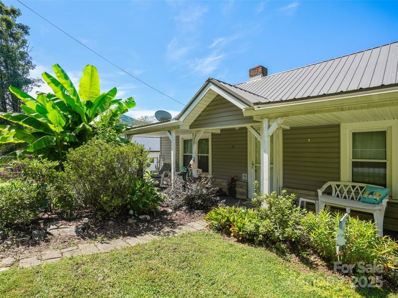 177 Dewey Ave, Canton, NC 28716