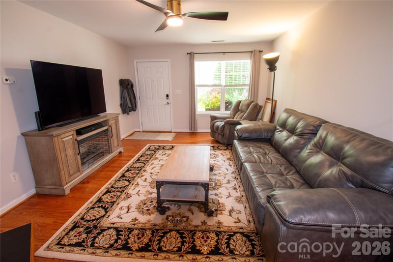 19 Singleton Ln, Fletcher, NC 28732