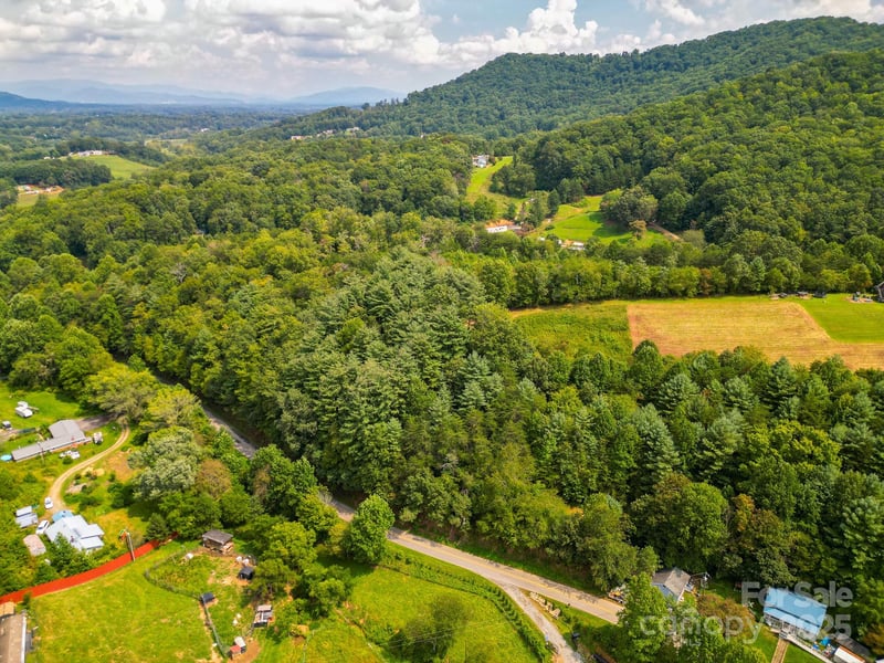 99999 Morgan Cove Rd, Candler, NC 28715