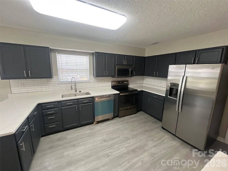 12042 Mallard Ridge Dr, Charlotte, NC 28269