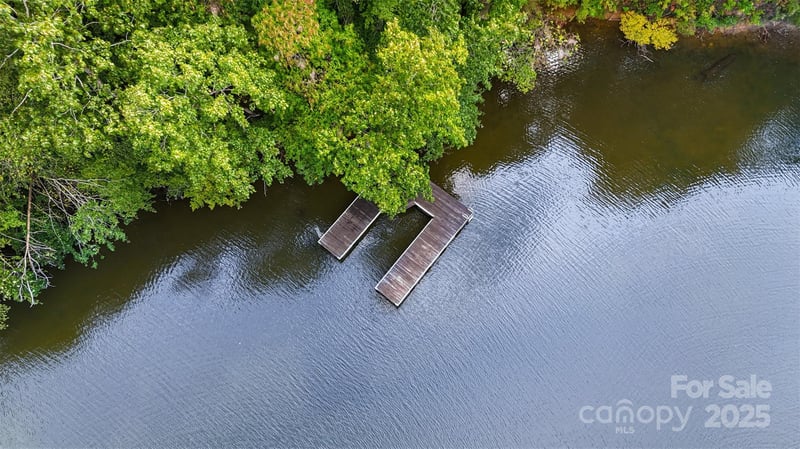 8068 Summit Ridge Dr, Catawba, NC 28609