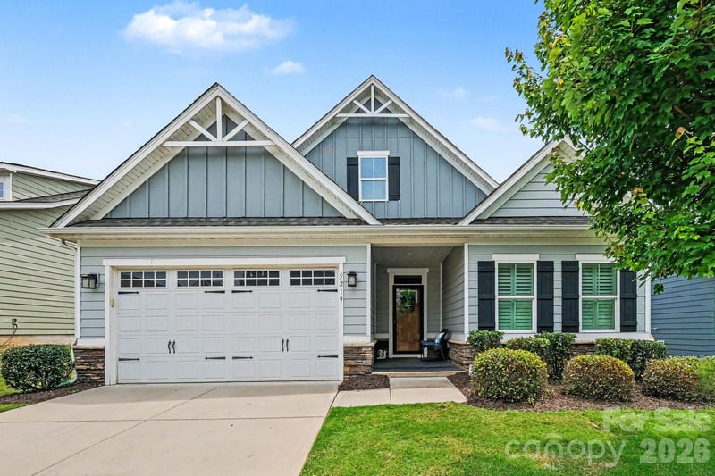 5219 Larewood Dr, Charlotte, NC 28215