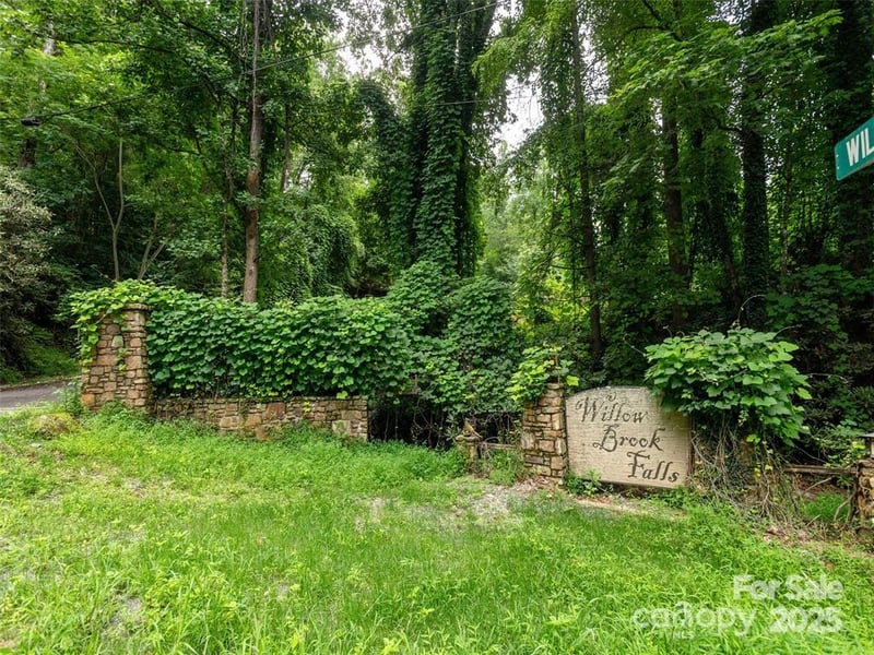 00 Willow Brook Falls None #3, Hendersonville, NC 28739