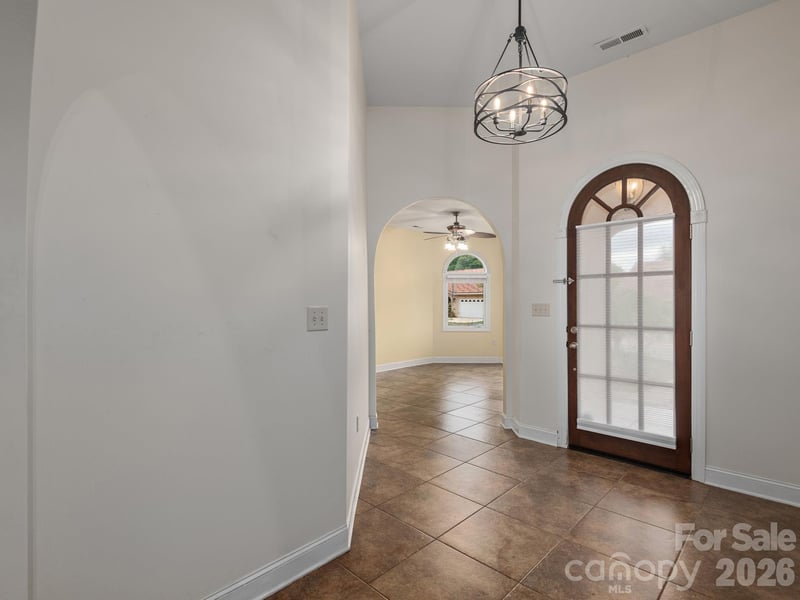 39 Pacifico Dr, Asheville, NC 28806
