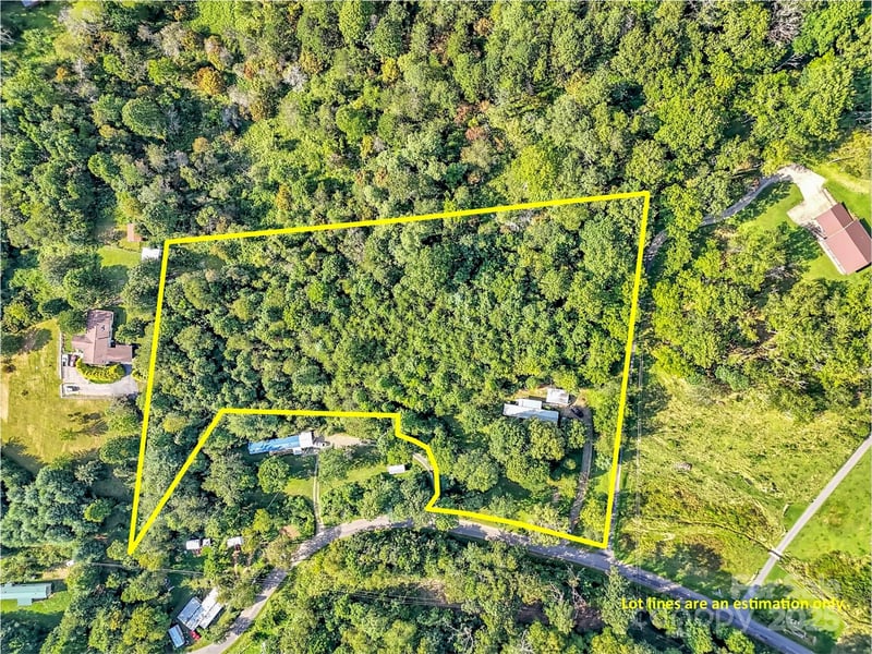 323 Jody Cv, Canton, NC 28716