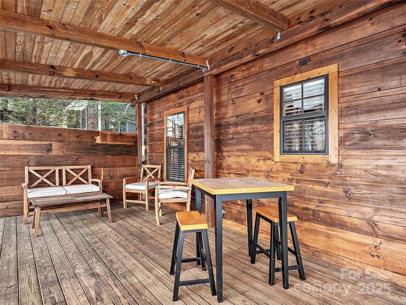 30 Boulder Dr #1, Lake Toxaway, NC 28747
