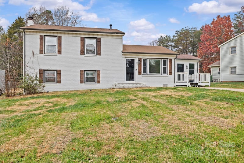 102 Wingate Dr, Stanley, NC 28164