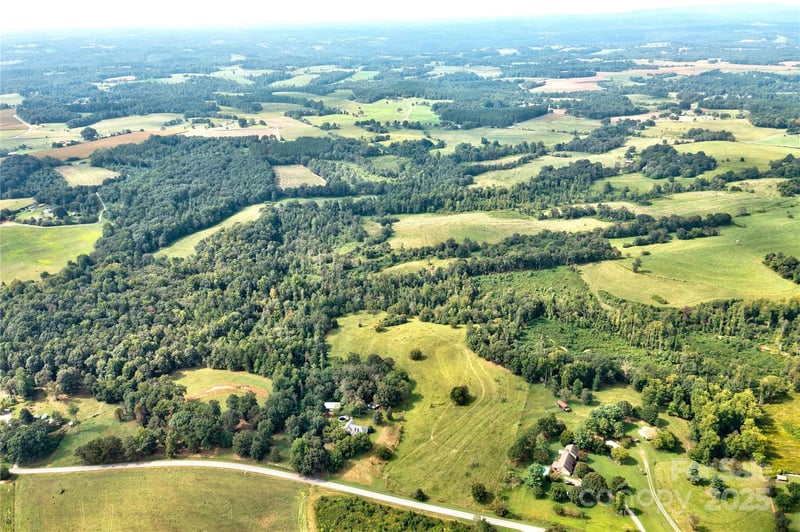 000 Casar Belwood Rd, Lawndale, NC 28090
