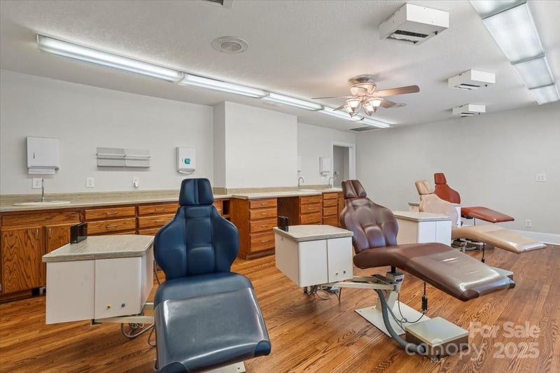 492 Main St, Forest City, NC 28043