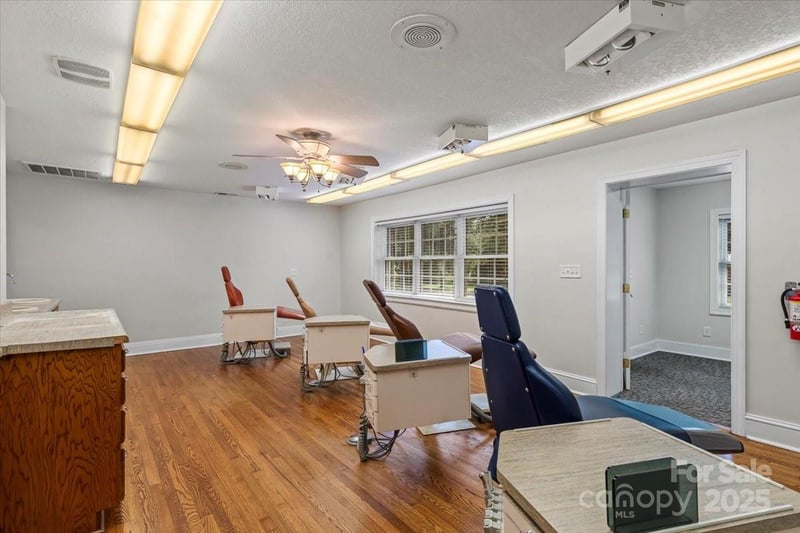492 Main St, Forest City, NC 28043