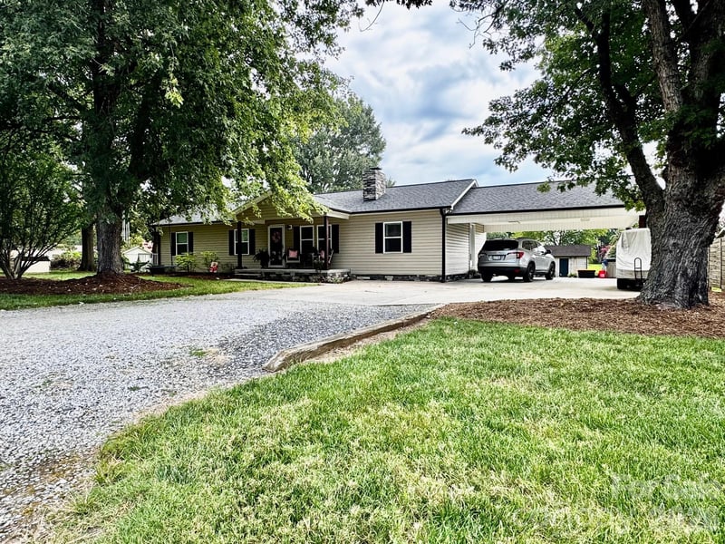 4722 Chapel Rd, Maiden, NC 28650