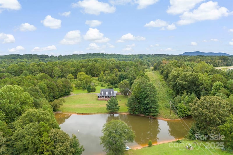 908 Ramseur Rd, Bessemer City, NC 28016