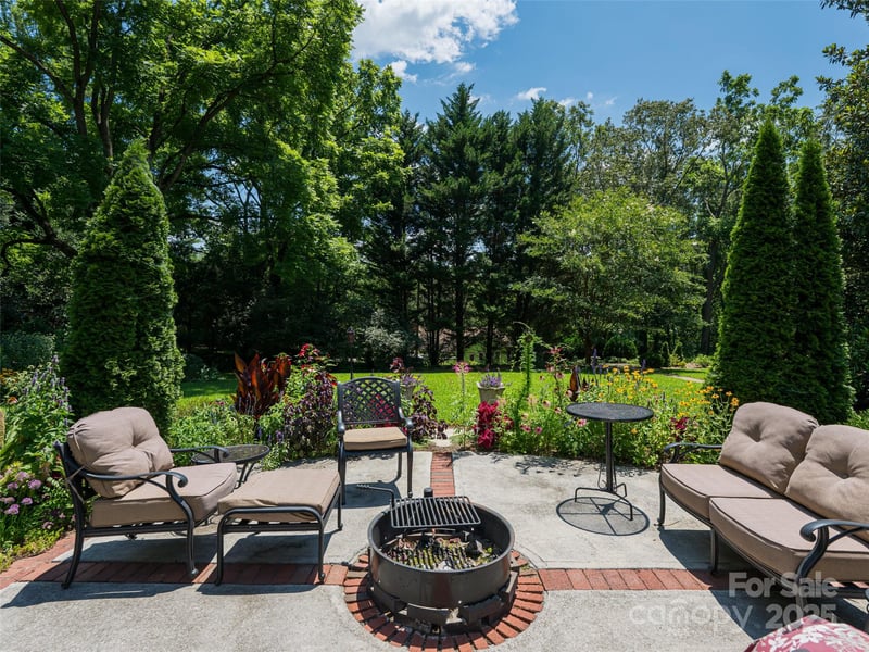 9 Street Extension, Asheville, NC 28801