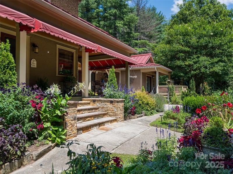 9 Street Extension, Asheville, NC 28801