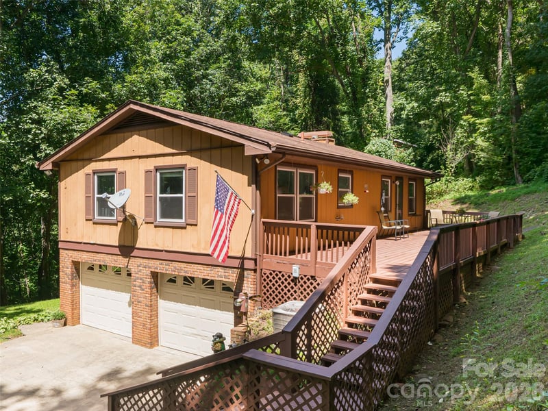 50 Tuckaway Dr, Asheville, NC 28803