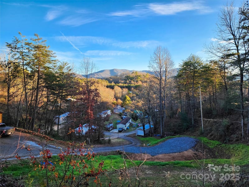 53 Dakota Way, Bryson City, NC 28713