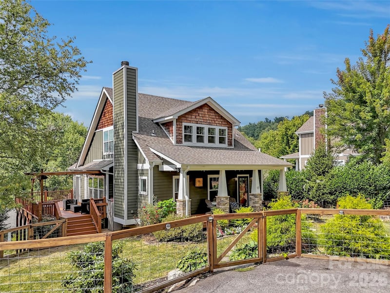17 Elkmont Ter, Asheville, NC 28804