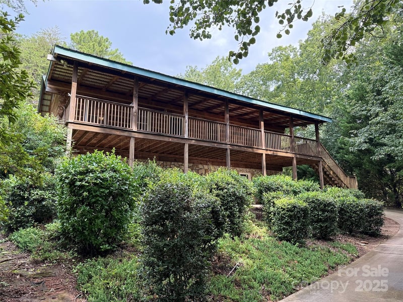66 Ashlyn Ln, Tryon, NC 28782