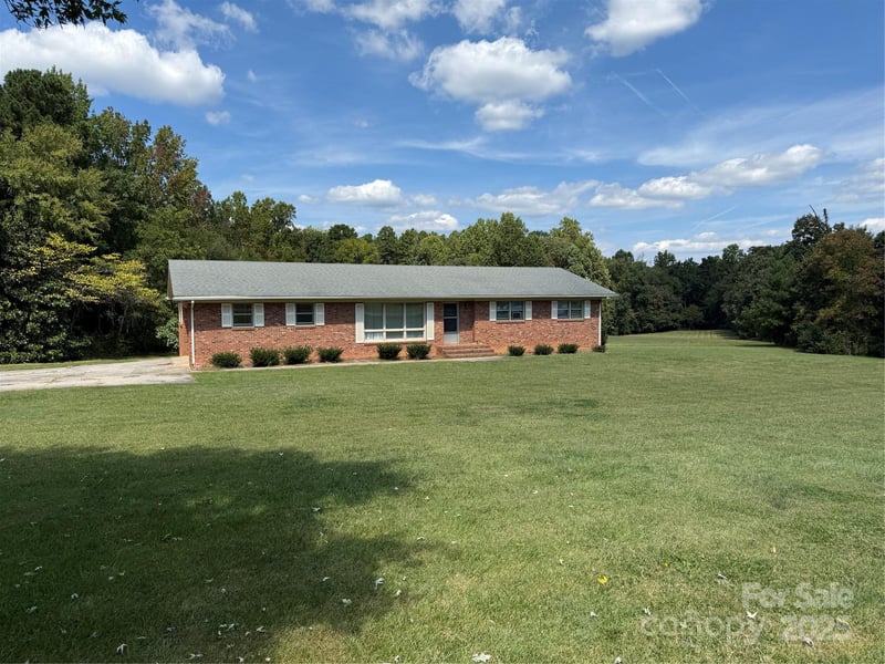 8042 Nc Highway 150 Hw, Terrell, NC 28682