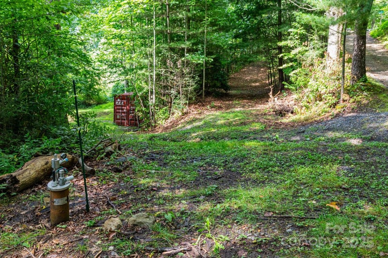 38 Imperial Ct, Waynesville, NC 28785